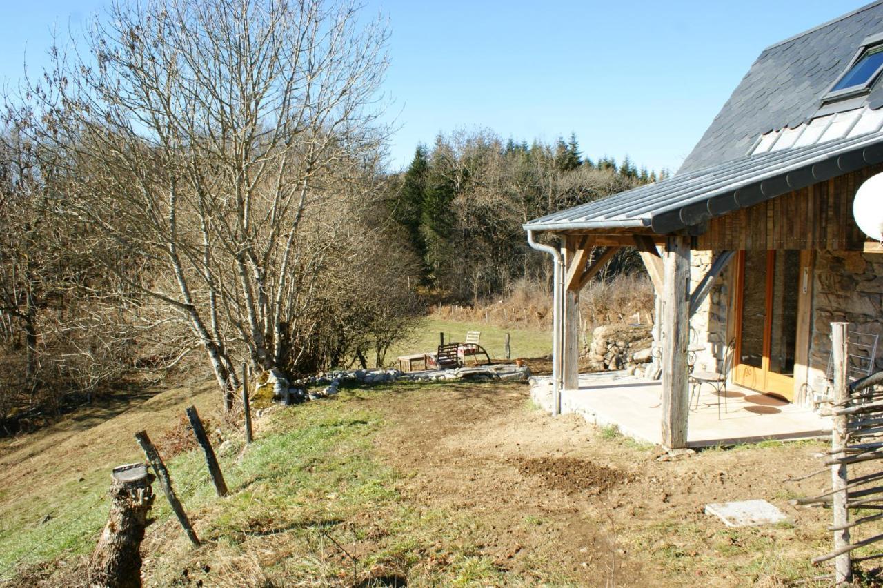 Le p'tit gîte de Chomet La Tour-dʼAuvergne Extérieur photo
