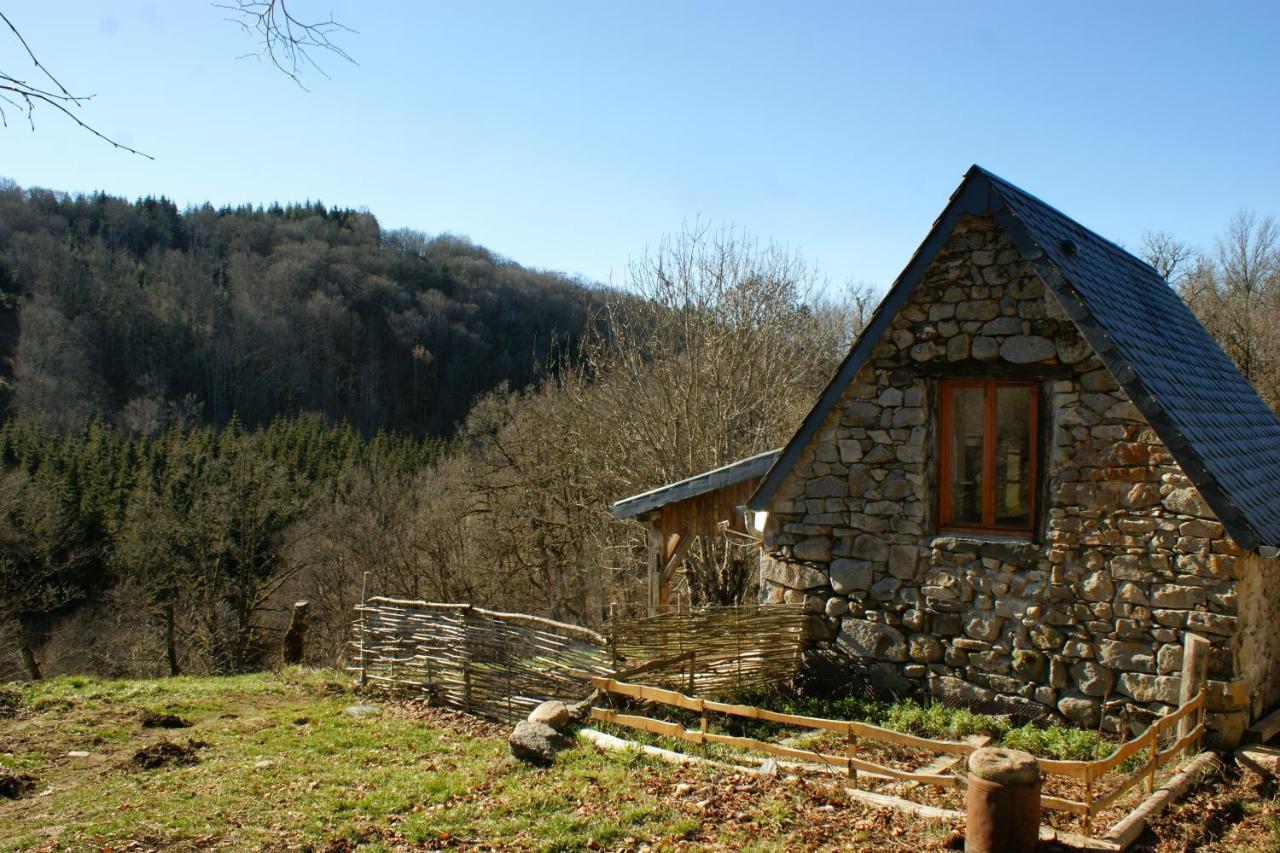 Le p'tit gîte de Chomet La Tour-dʼAuvergne Extérieur photo