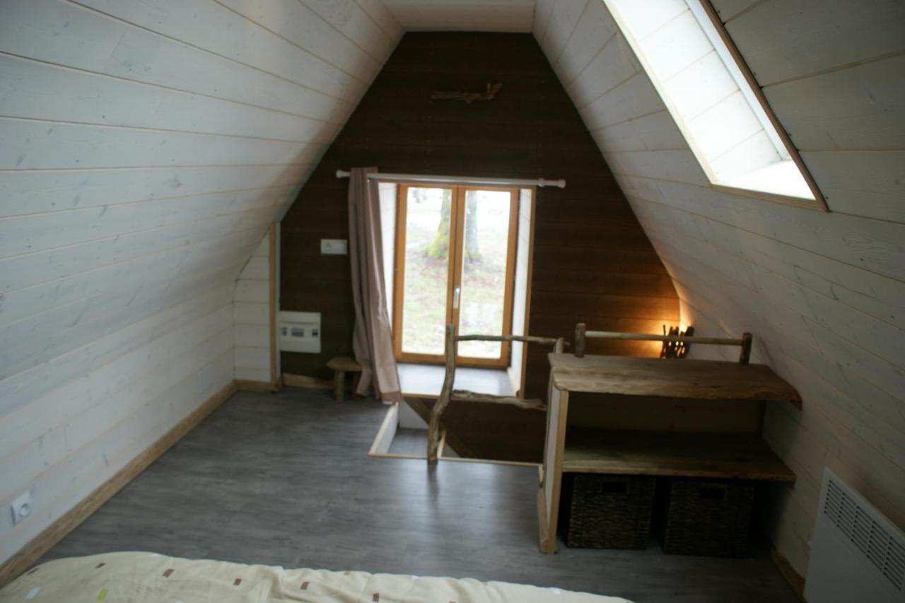 Le p'tit gîte de Chomet La Tour-dʼAuvergne Extérieur photo